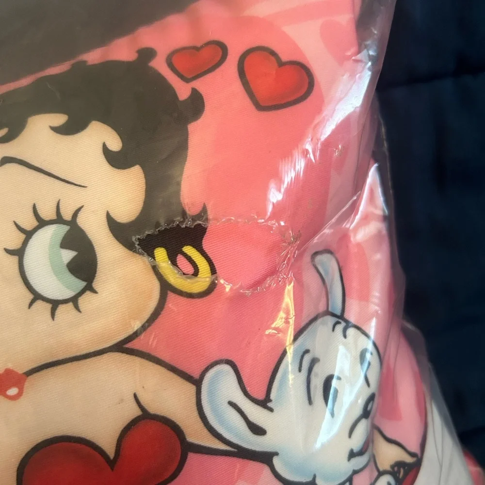 Betty Boop Sweethearts with Pudgy Microbead Pillow Pink / Red 2005 - Picture 3 of 9